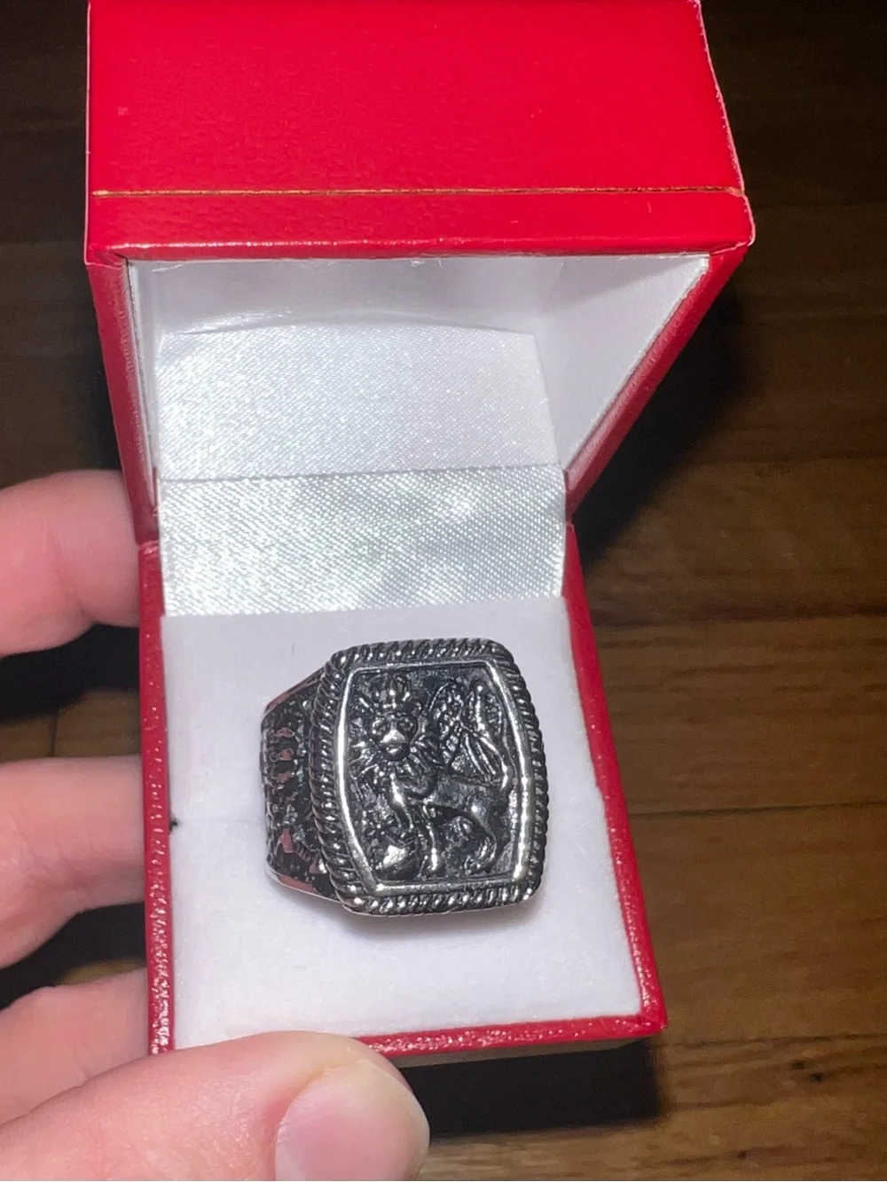 Men’s Vintage Medieval Silver Lion Ring. Size 9.5.